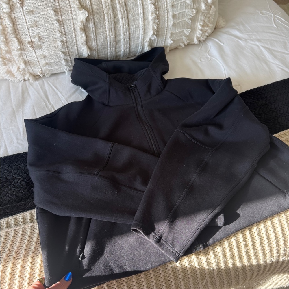 Women's Lululemon Black Jacket
